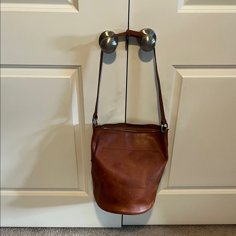 Brown Leather bucket shoulder Bag